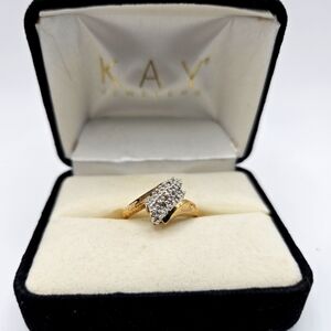 10KT Kay Jewelers Boxed Yellow Gold Diamond Cocktail Ring Sz 6.75